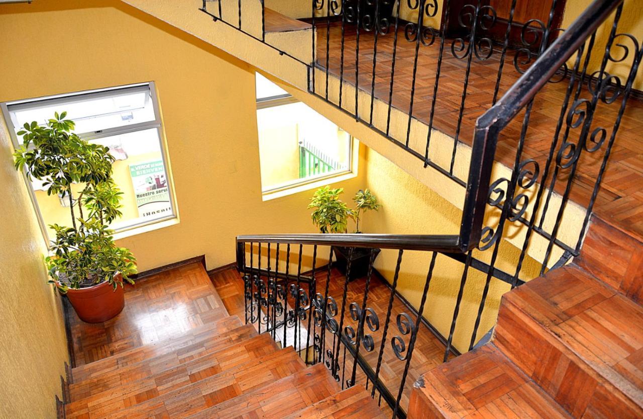 Hostal Terra 2 - El Condado Quito Eksteriør bilde