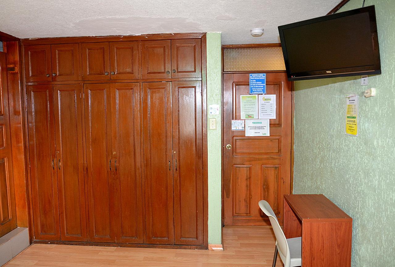 Hostal Terra 2 - El Condado Quito Eksteriør bilde